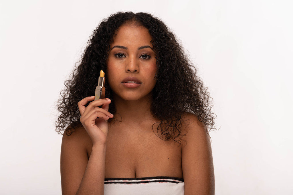Color-Changing Lip Gloss for Dry Lips